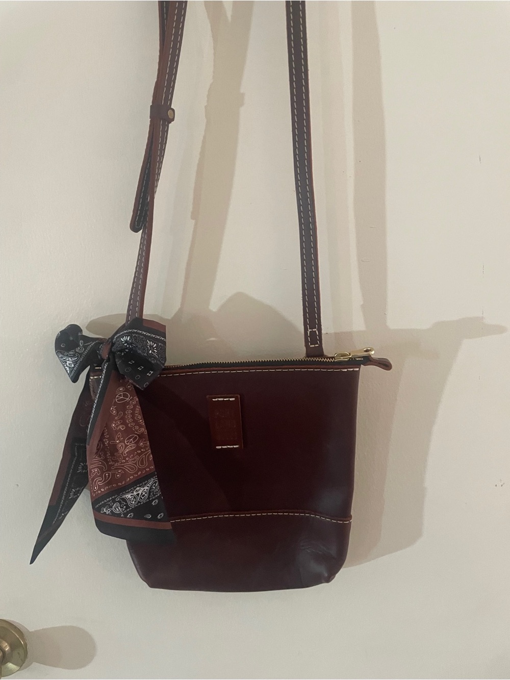 NWOT Portland Leather Goods Brown Full Grain Leather Crossbody + Matching Scarf - Picture 4 of 16